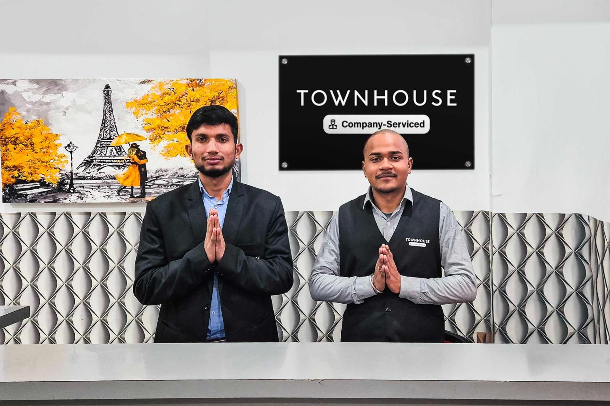 Super Townhouse Sector 69 Gurgaon Hotel Exterior photo