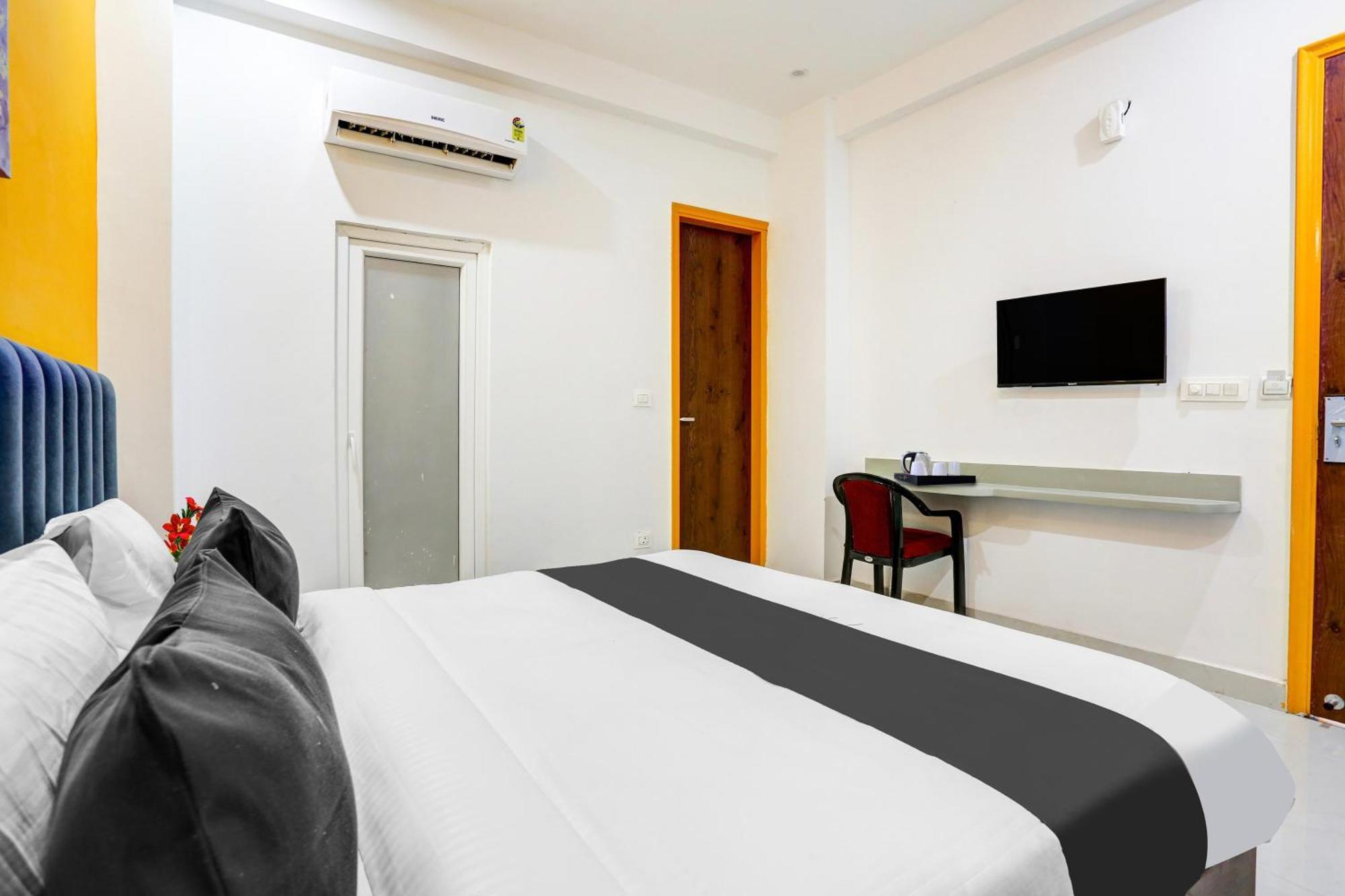 Super Townhouse Sector 69 Gurgaon Hotel Exterior photo