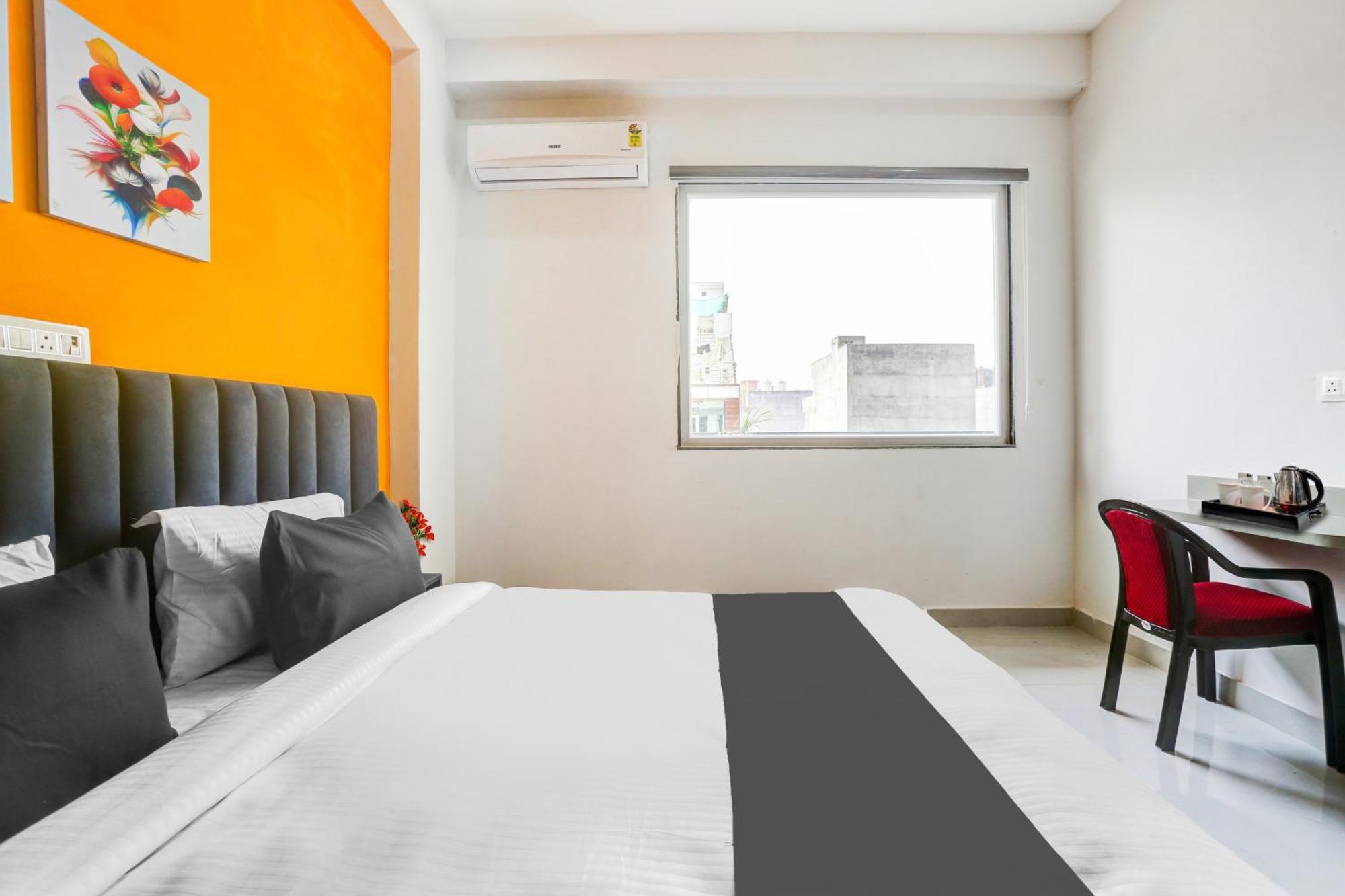 Super Townhouse Sector 69 Gurgaon Hotel Exterior photo
